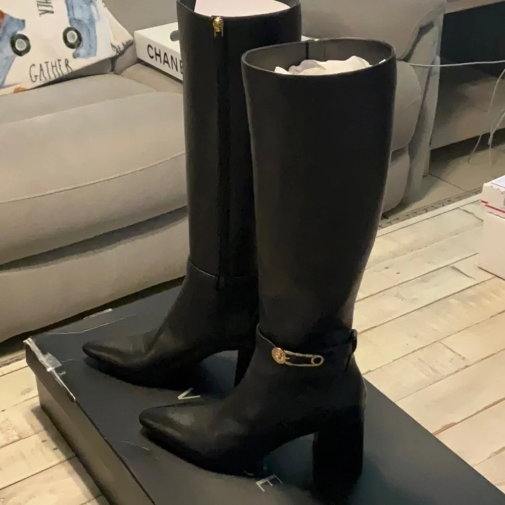 NIB Versace Boots - Picture 15 of 15
